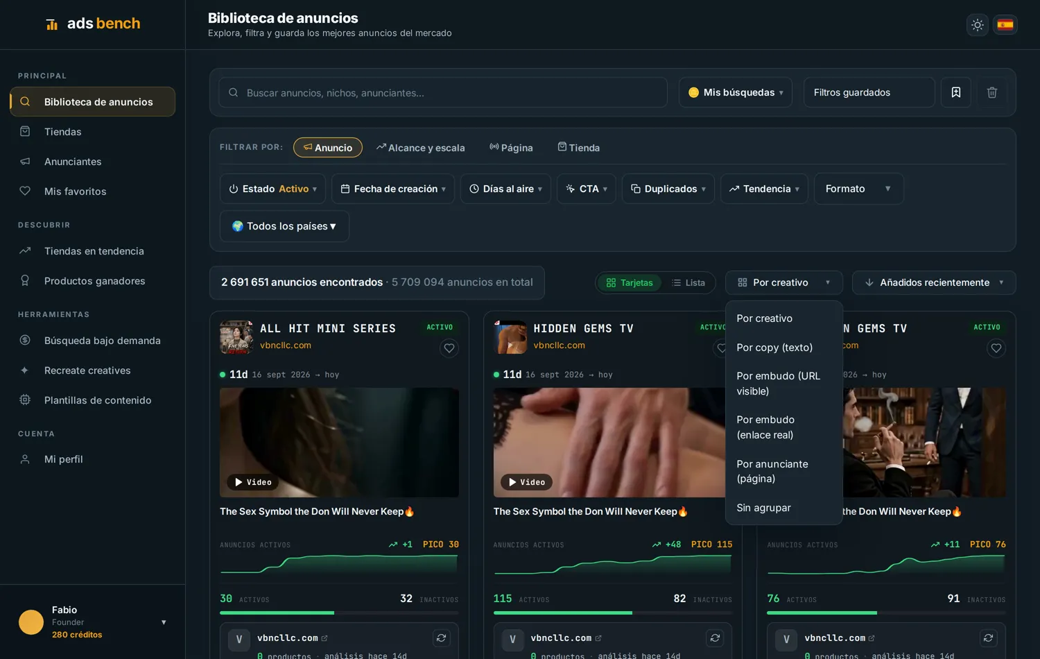 Menú de Ads Bench para agrupar por creativo, texto, destino y anunciante