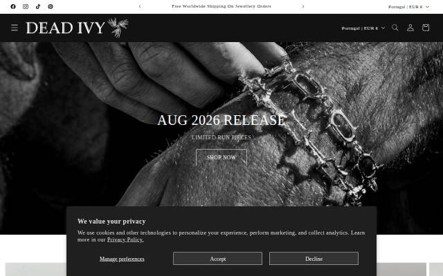 Dead Ivy storefront