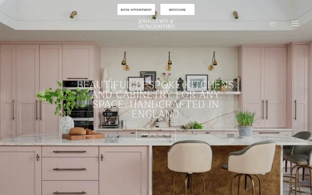 Montra da John Lewis of Hungerford