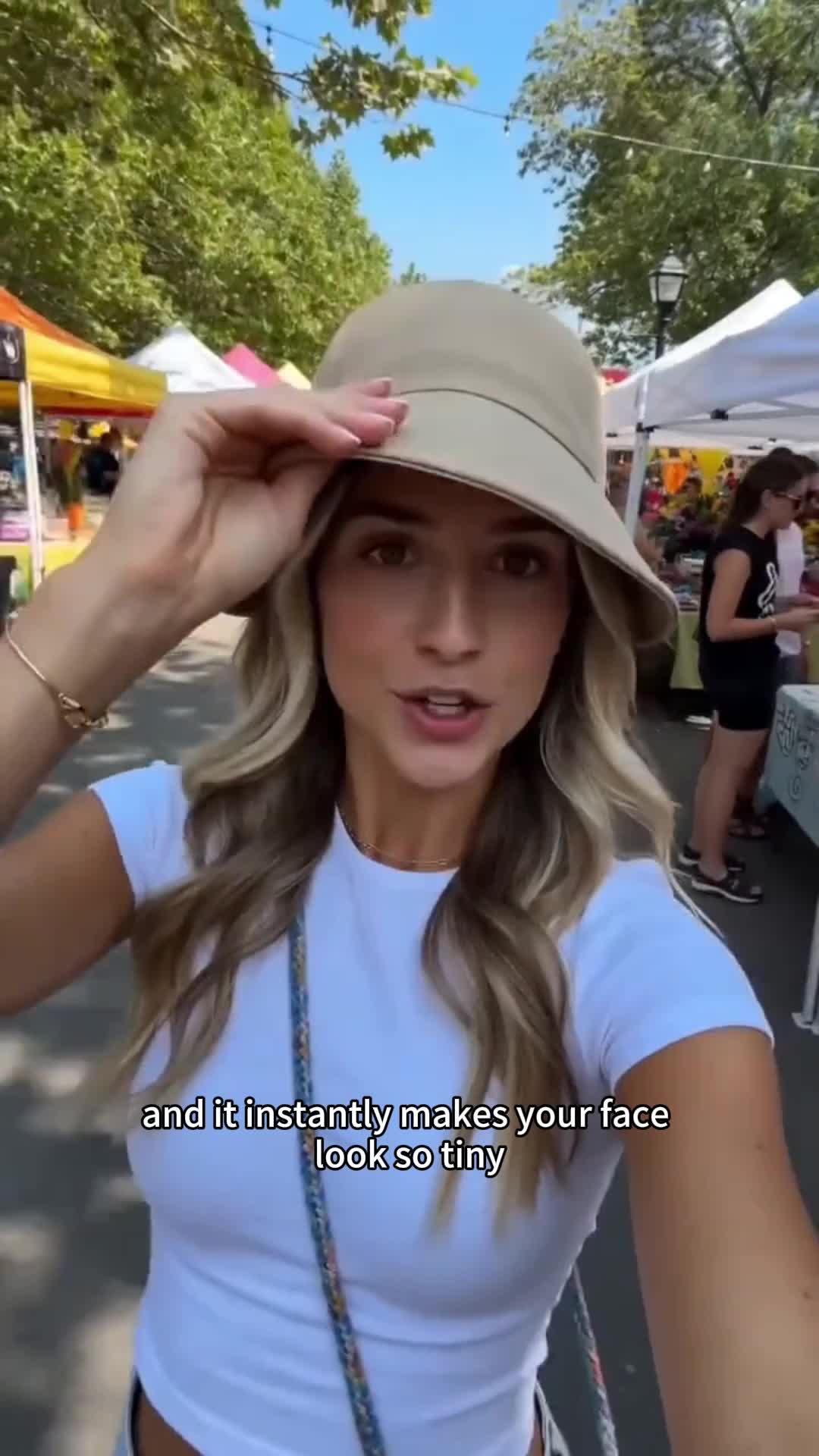 Anúncio de Chloe Sterling