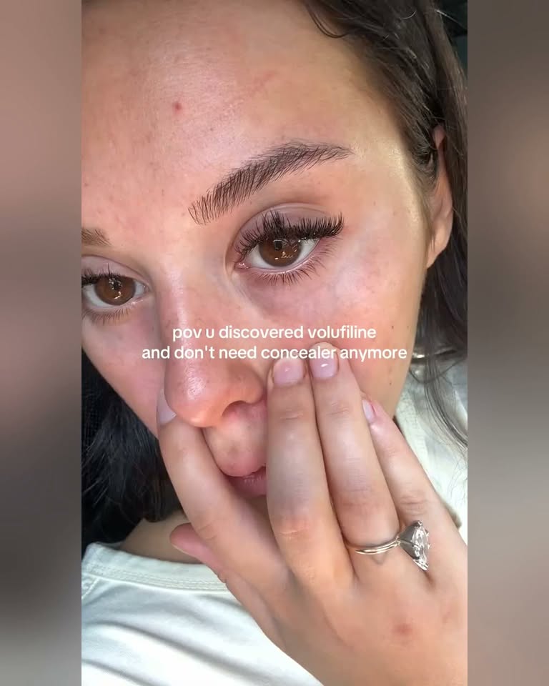 One swipe. Instant glow. No filter needed.