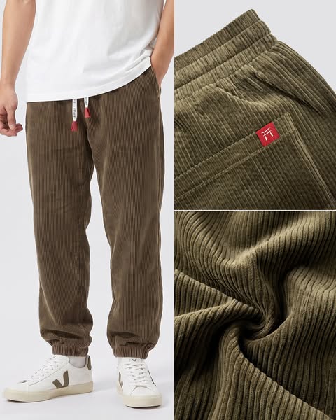 Hose aus Cord-Stoff