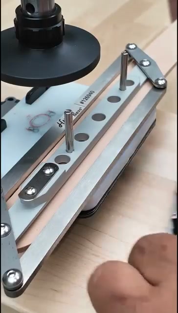 Adjustable Leather Belt Hole Punch