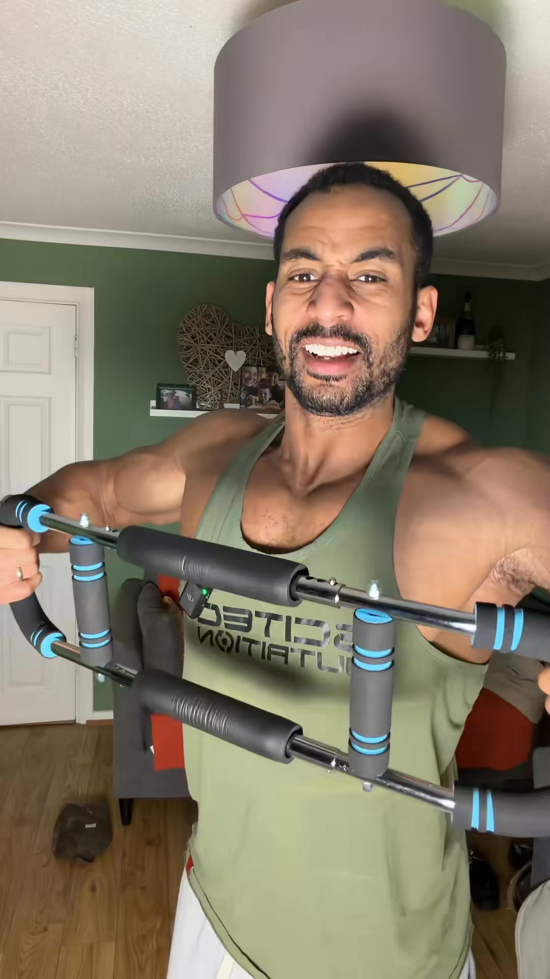 Get a Ripped Chest in 15 Minutes/Day