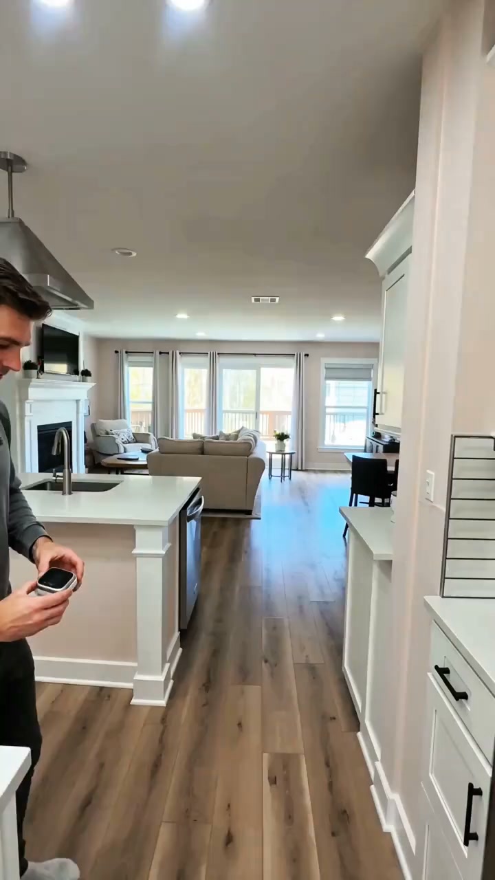 Ditch Your Old Smoke Alarms Plug In 6-in-1 Safety