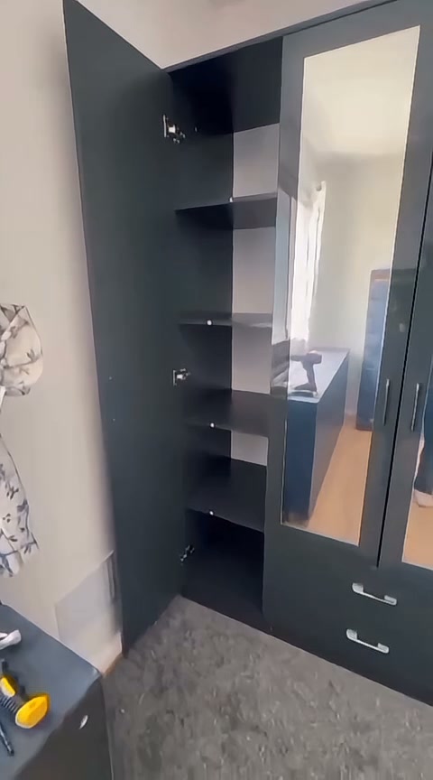 Free Delivery on the Wardrobe Your Bedroom Deserves.