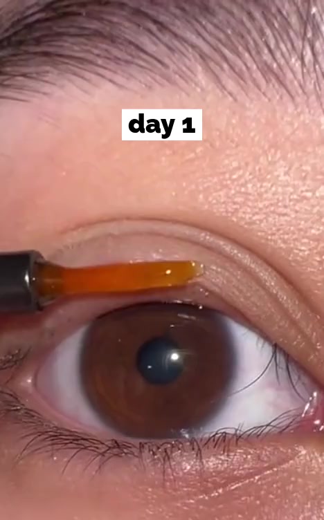 Beautiful Lashes Naturally