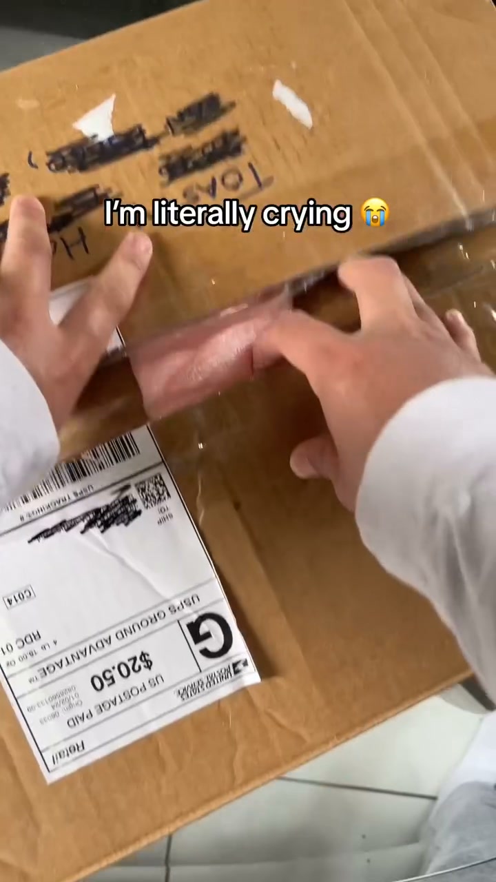 You Finally Found the Perfect Christmas Gift for Her