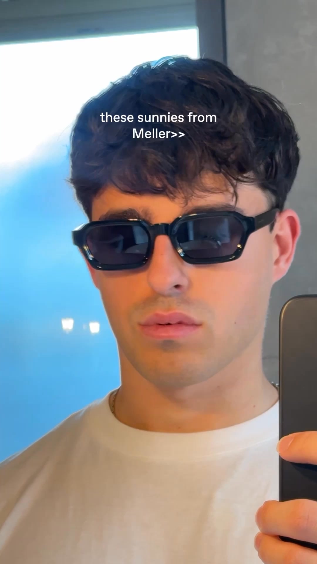 Anúncio de Meller
