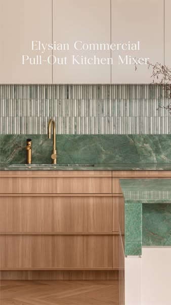 Shop Pull-Out Taps