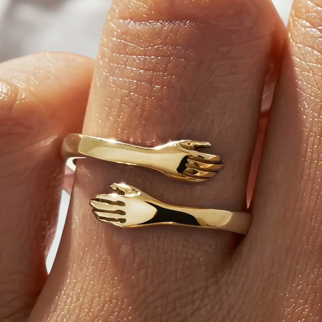 Hug Ring