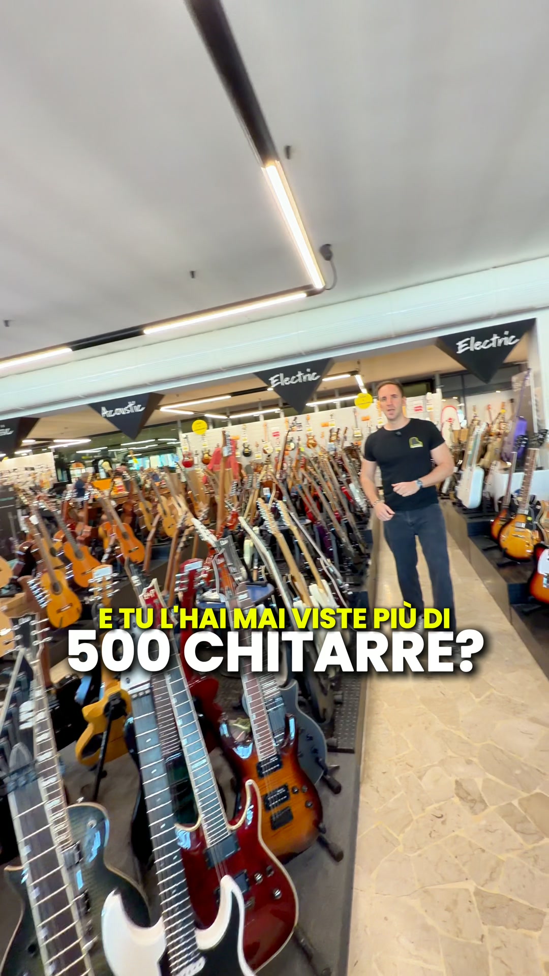 SCOPRI OLTRE 500 CHITARRE