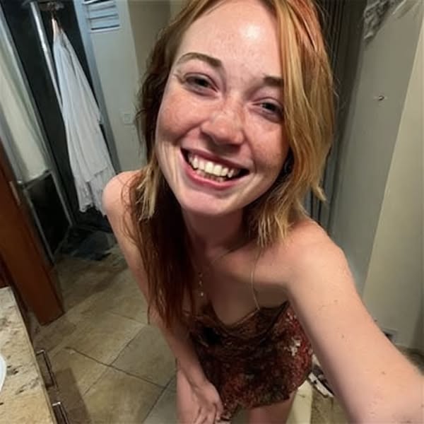 Hayley, 41