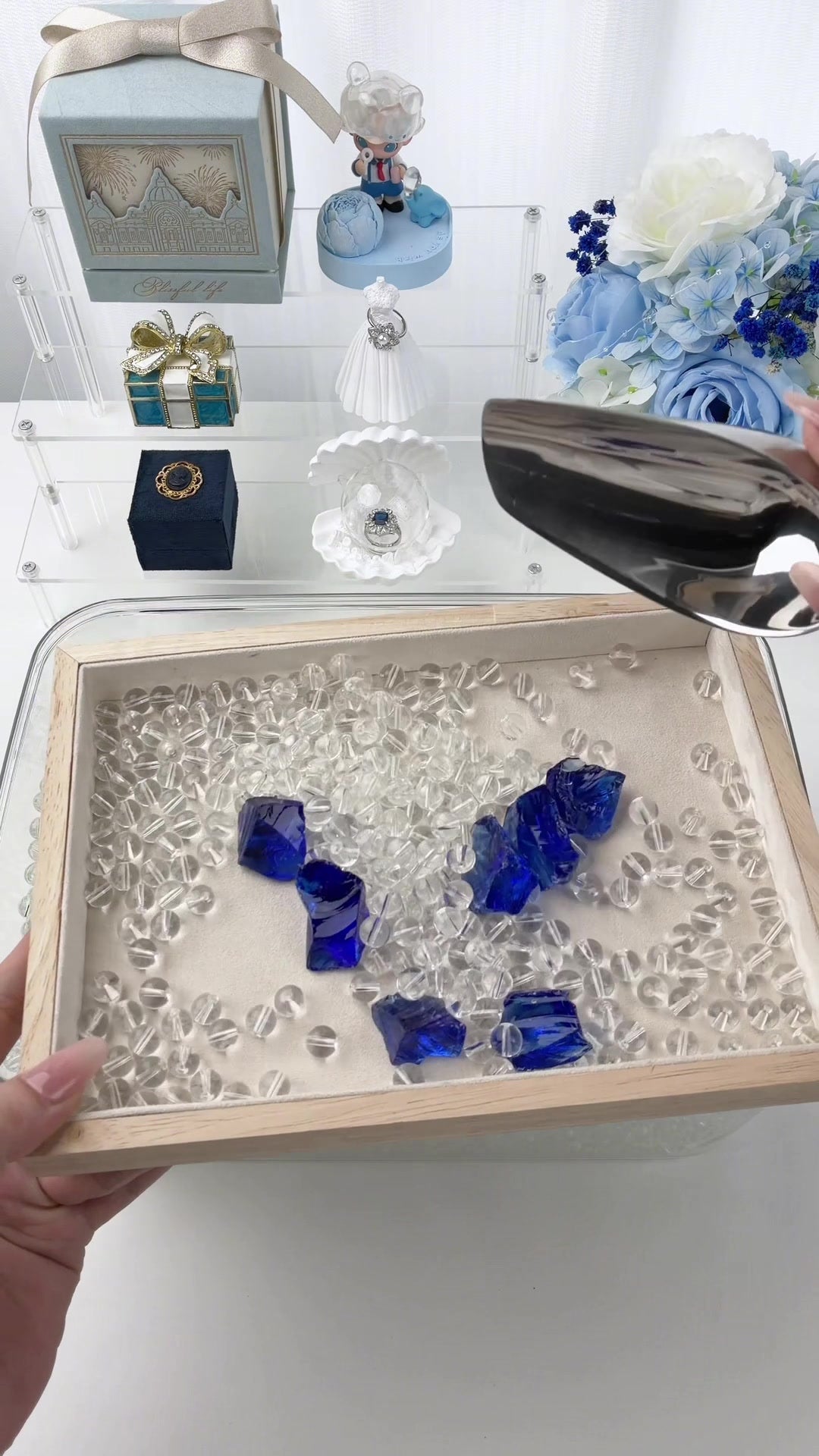Mia's Jewelry Lucky Scoop