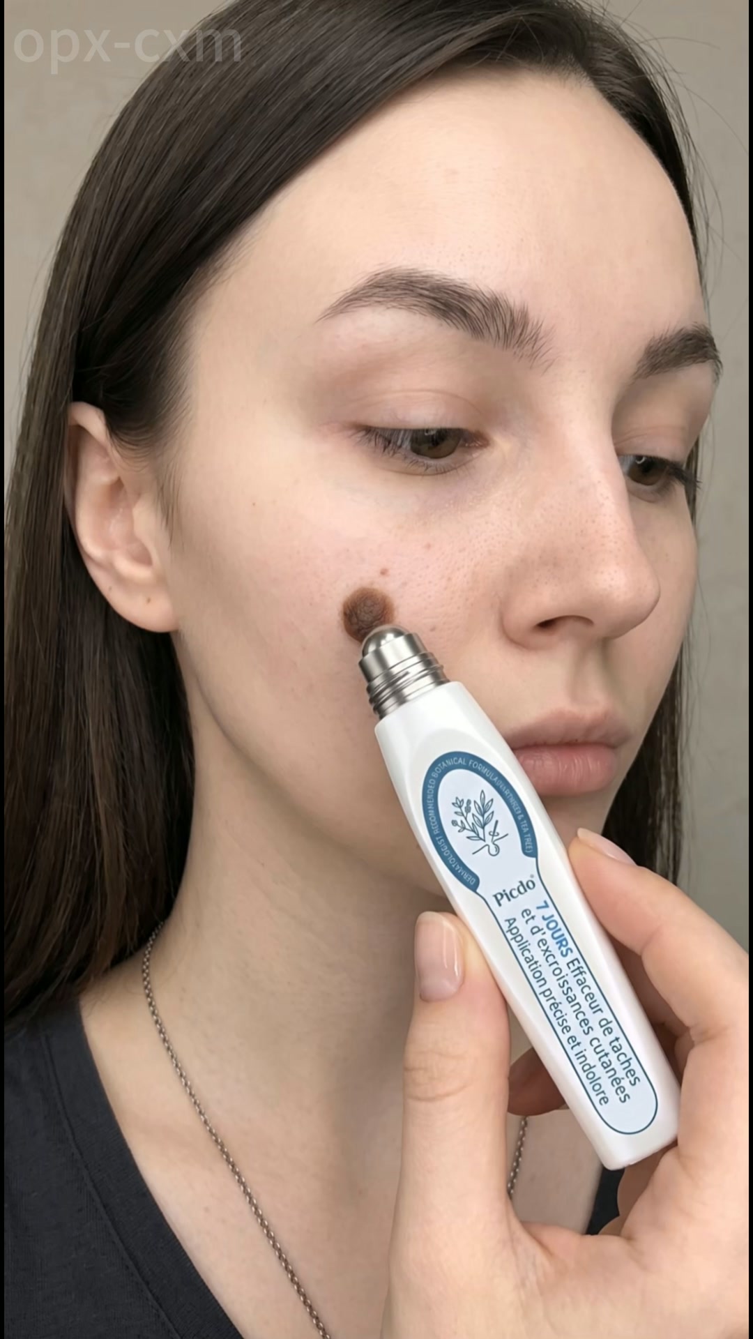 Wyprodukowano w Polsce · Zatwierdzony przez URPL · Polecany przez dermatologów · Efekty w 7 dni
