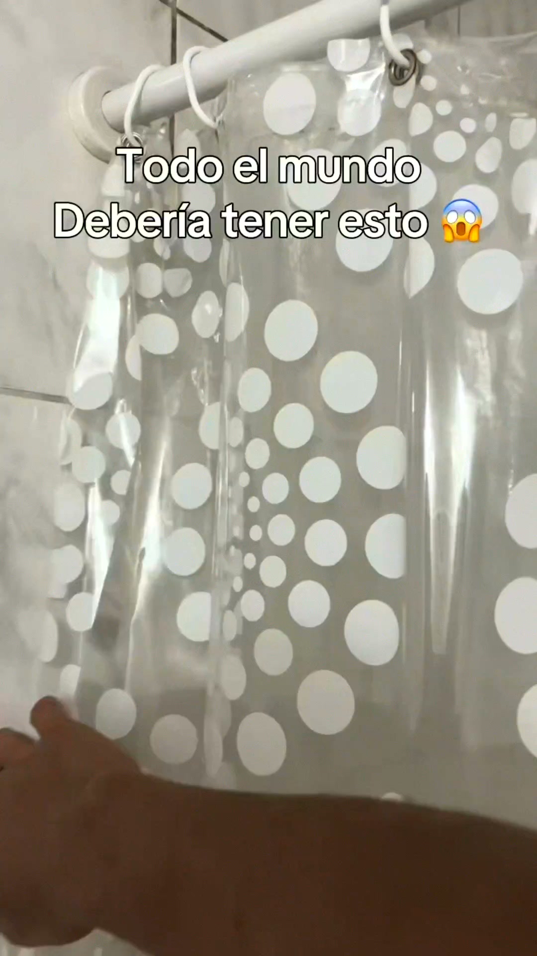 Deja de arriesgar tu móvil en la ducha