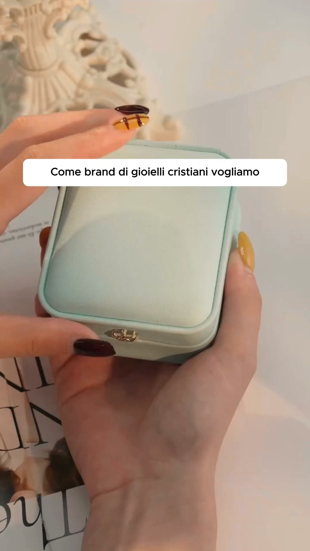 Non perdere la nostra più grande offerta di sempre: Acquista 1 e ricevi 2 GRATIS! I regali perfetti.