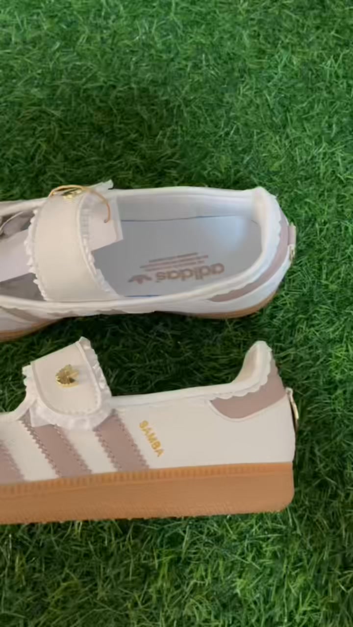 Samba Jane – The Trendy Girl Sneakers