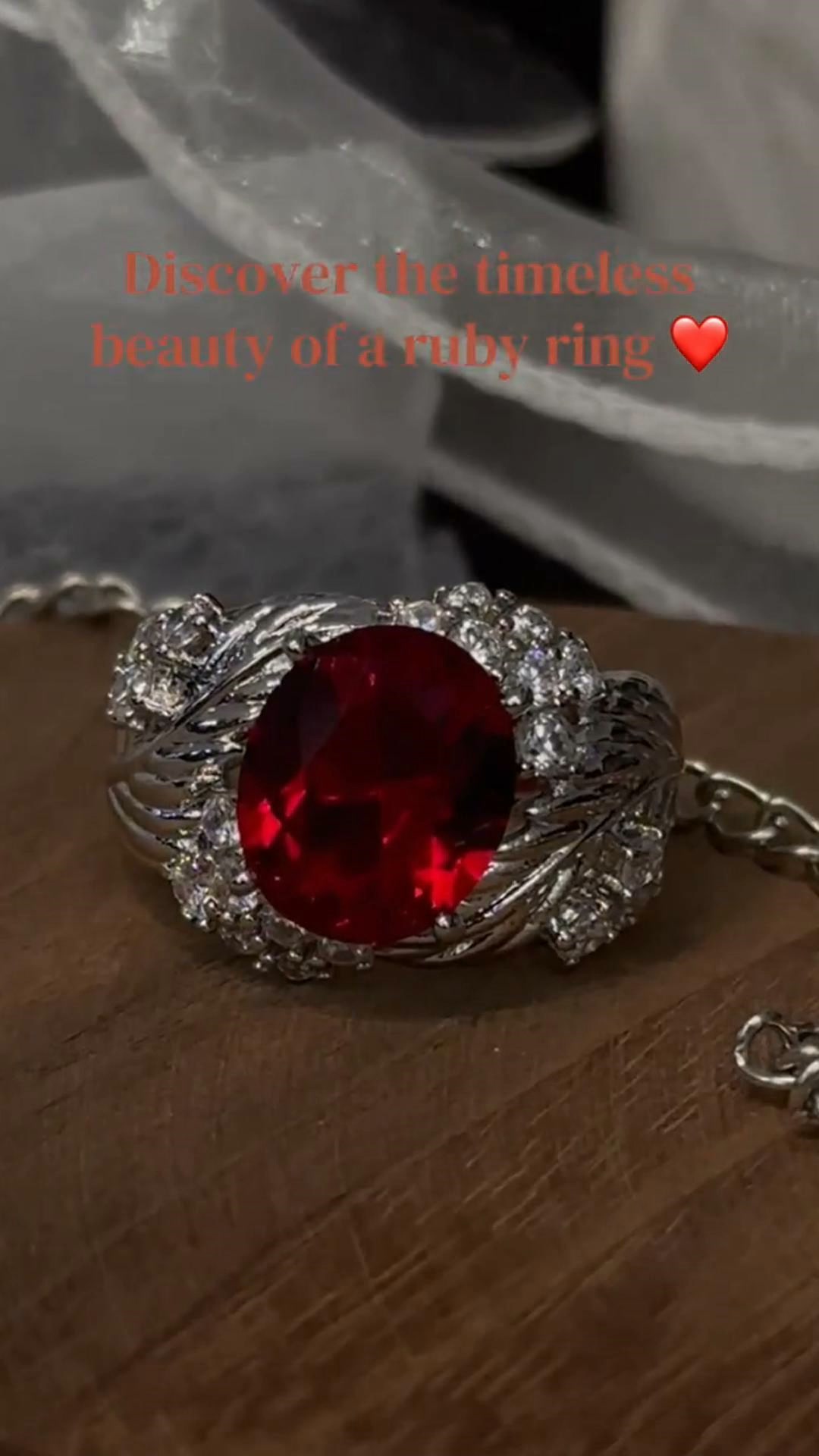 Half Price The “Vintage Feather & Leaf” Ruby Open Ring You‘ll Never Take Off