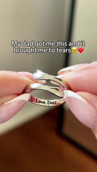 Dad & Daughter Hug Ring