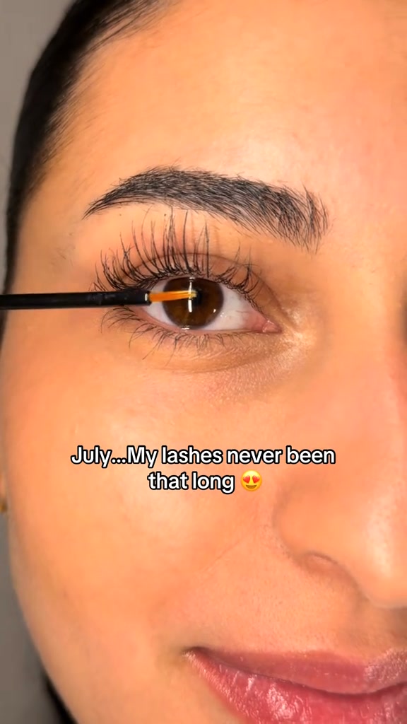 Längere Wimpern. Mehr Wow.