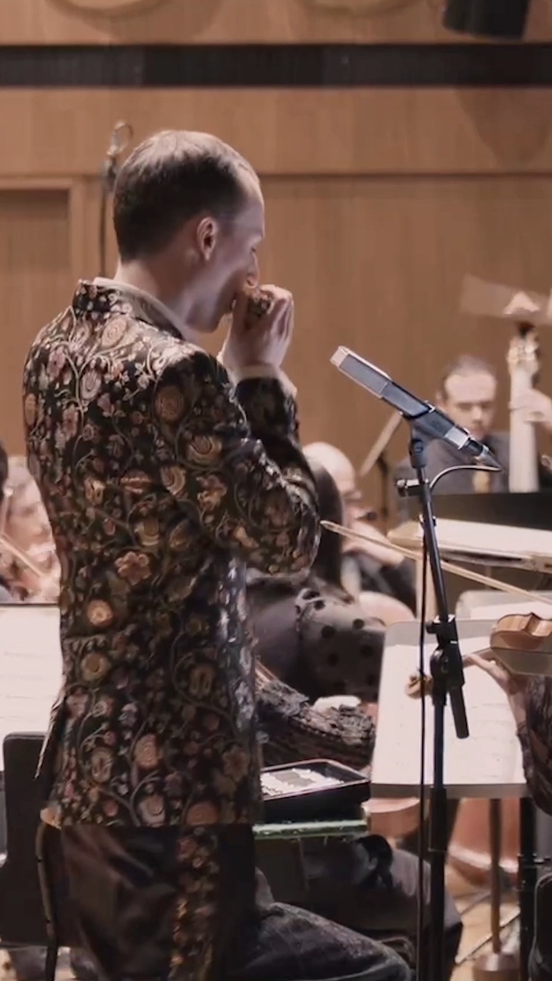 Benyamin Nuss, Konstantin Reinfeld & Detmolder Kammerorchester: Elevation - Concertos for Harmonica and Piano