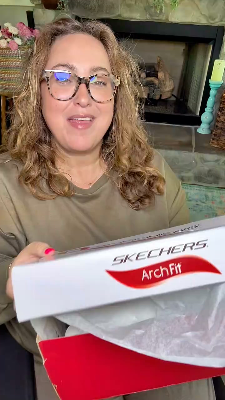 FREE GIFTS INCLUDED!