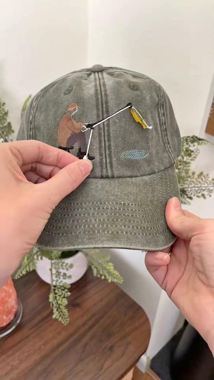 Catch of the Day Interactive Fishing Cap – Vintage Washed Moving Fish Hat
