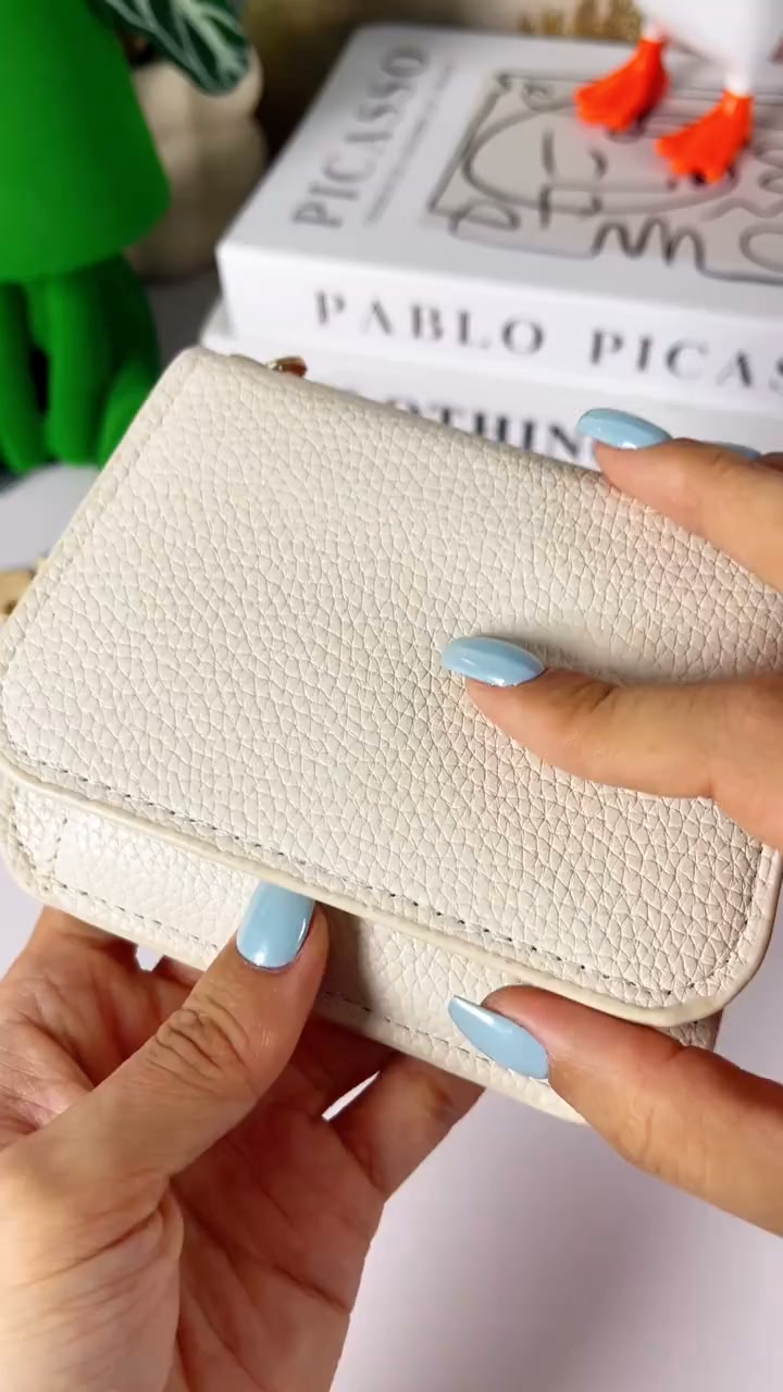 Short Wallets for Women