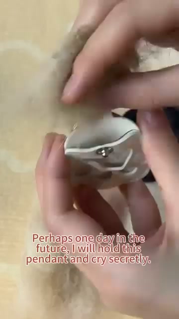 Pet Paw Shaped Leather Keychain