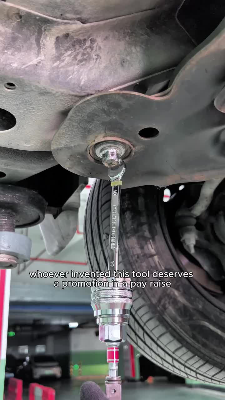 Multi-function Universal Socket Wrench Tool