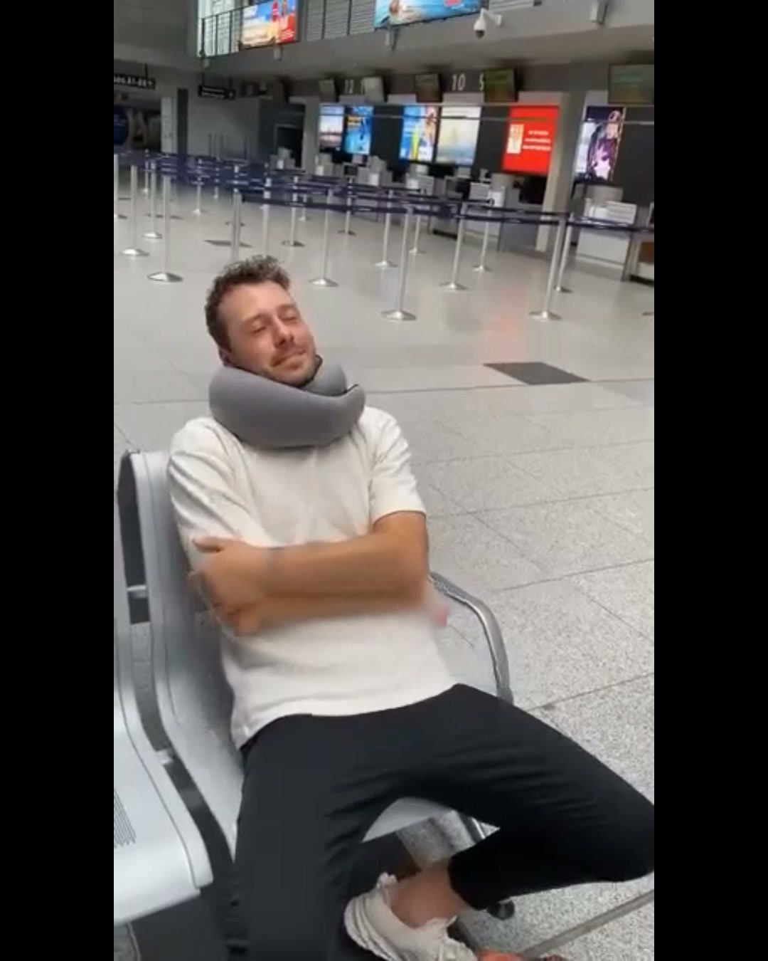 C'était pas l'avion. C'était impossible de dormir correctement.