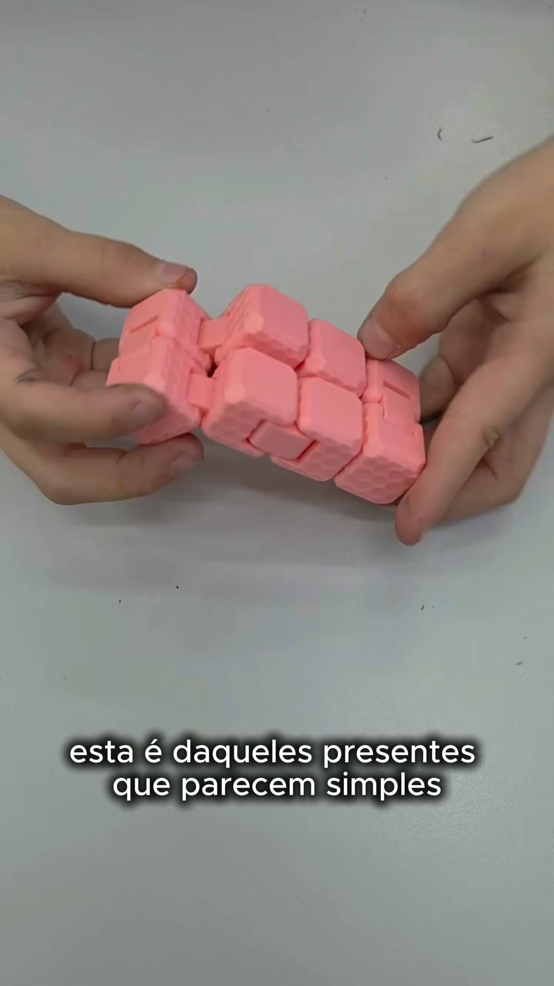 O Cubo Que Nunca Acaba