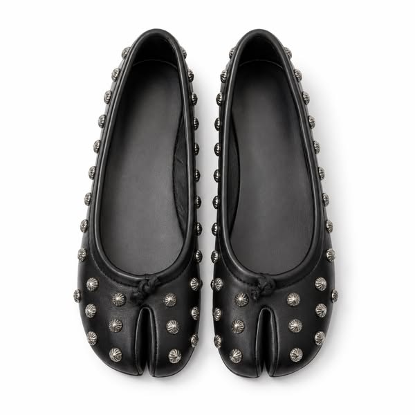 Serena Hardware Tabi Flats