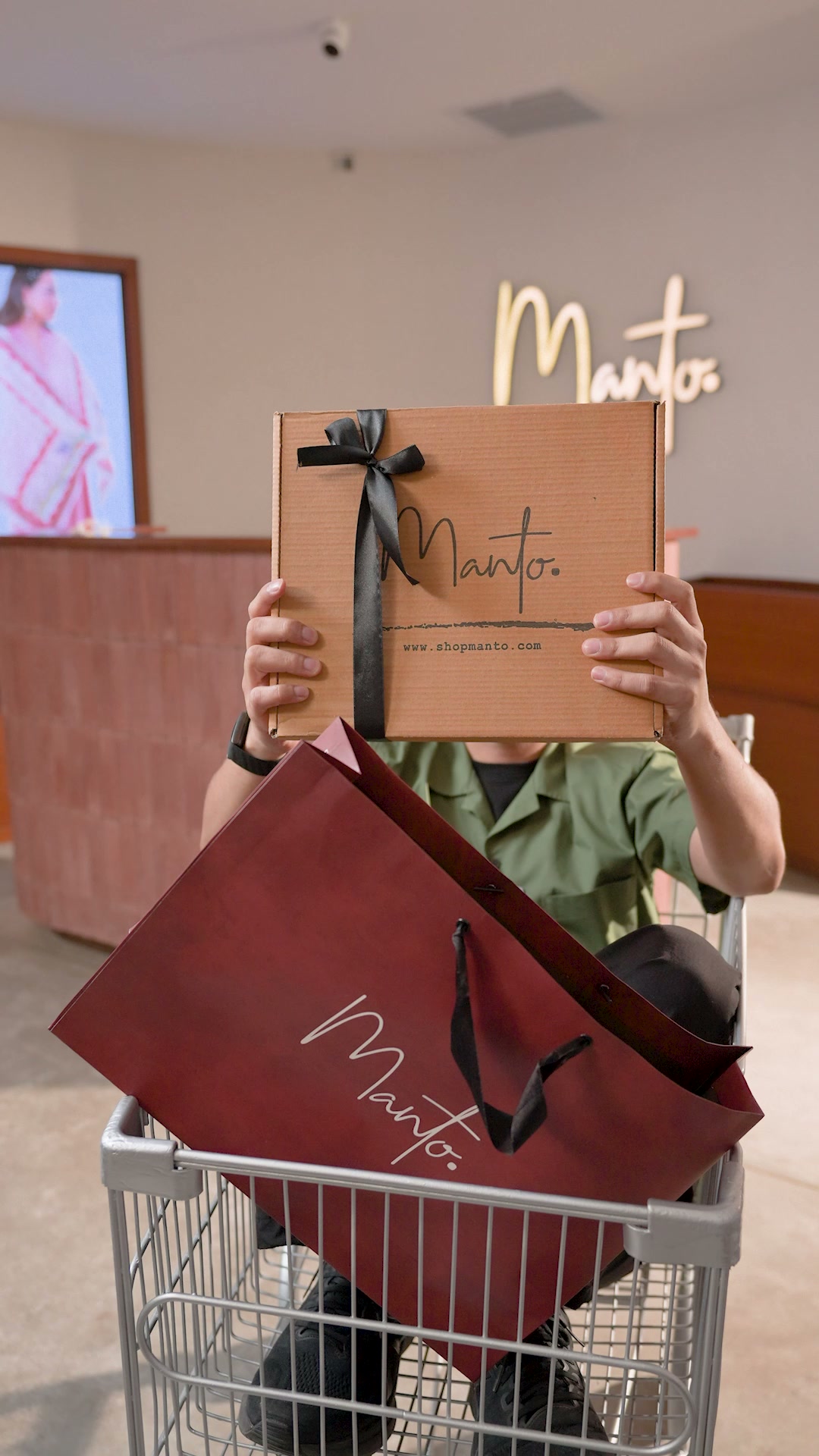 Your Manto Box Is Almost Home