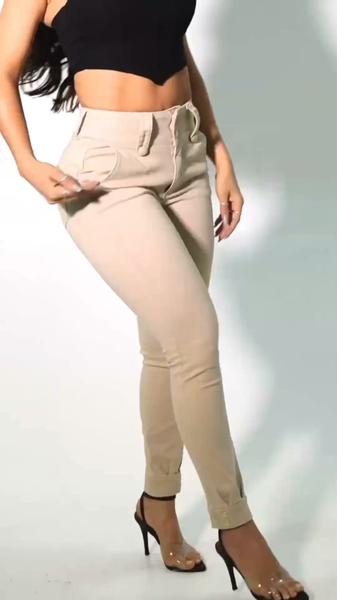 Flattering Fit. Everyday Comfort