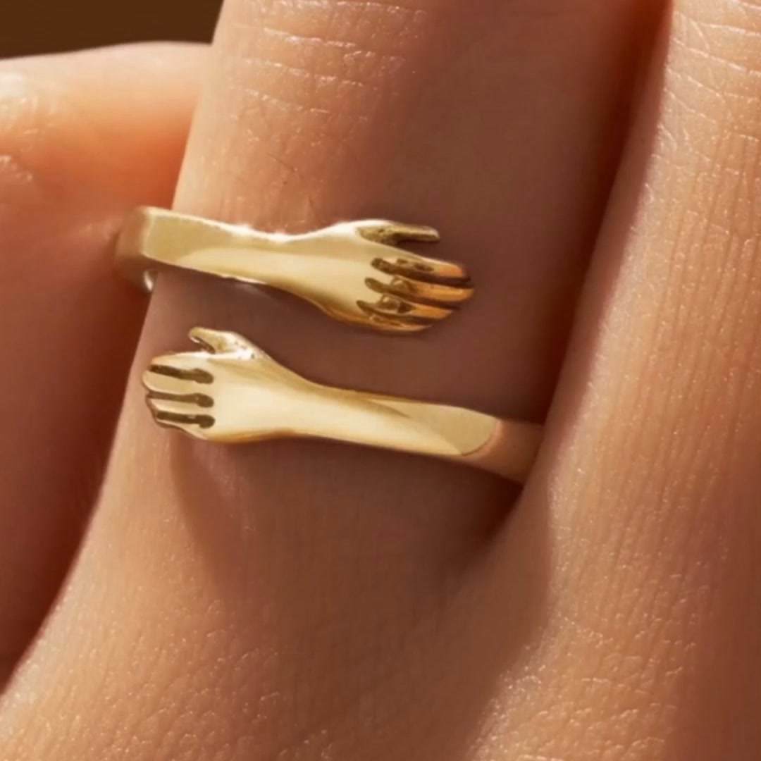 Hug Ring