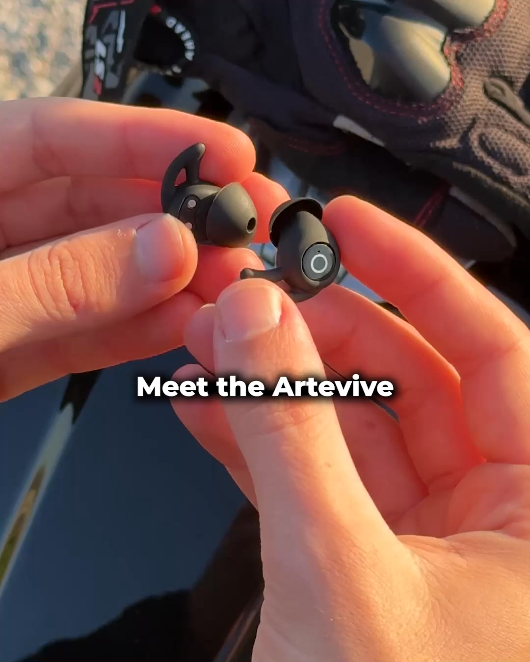 Moto Earbuds 50% OFF