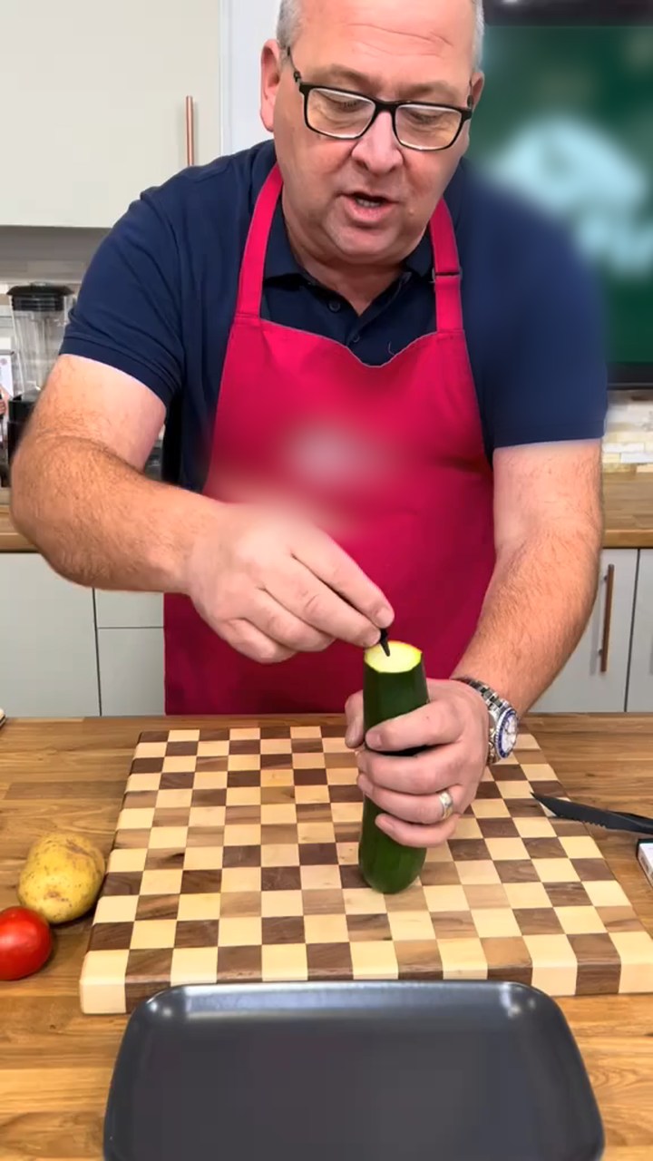 Kitchen Spiral and V-Shaped Tools