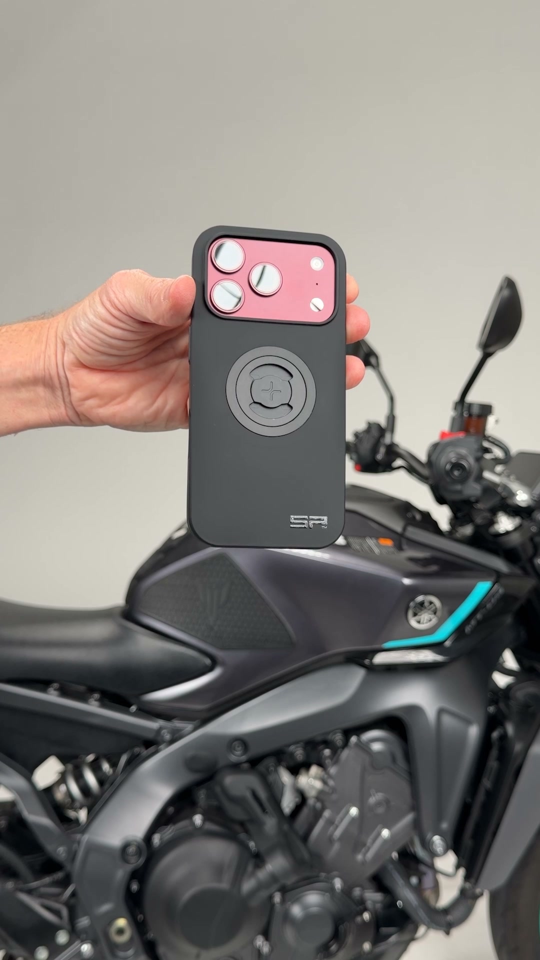 Protect your iPhone 18 Pro on every ride.