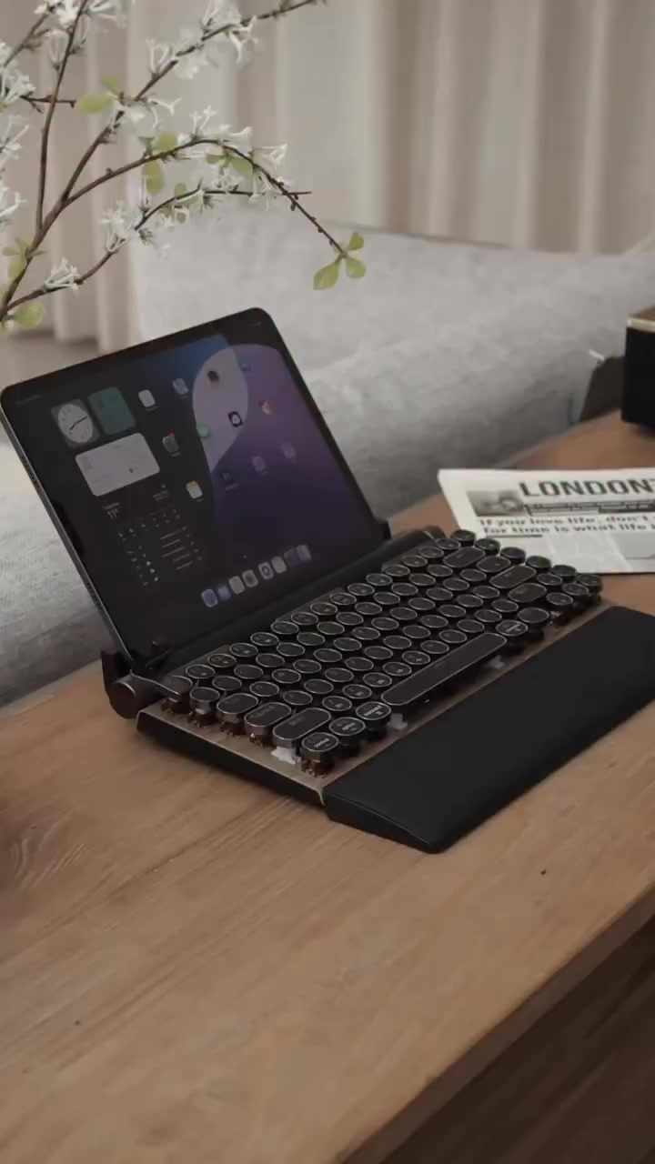Retro Typewriter Keyboard
