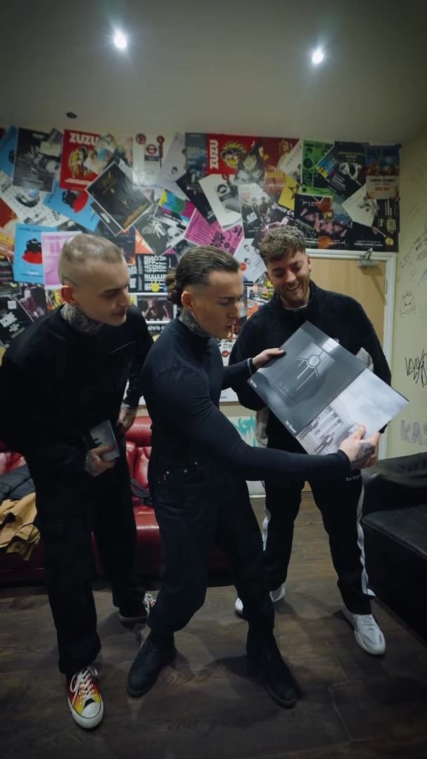 SIGNED records
