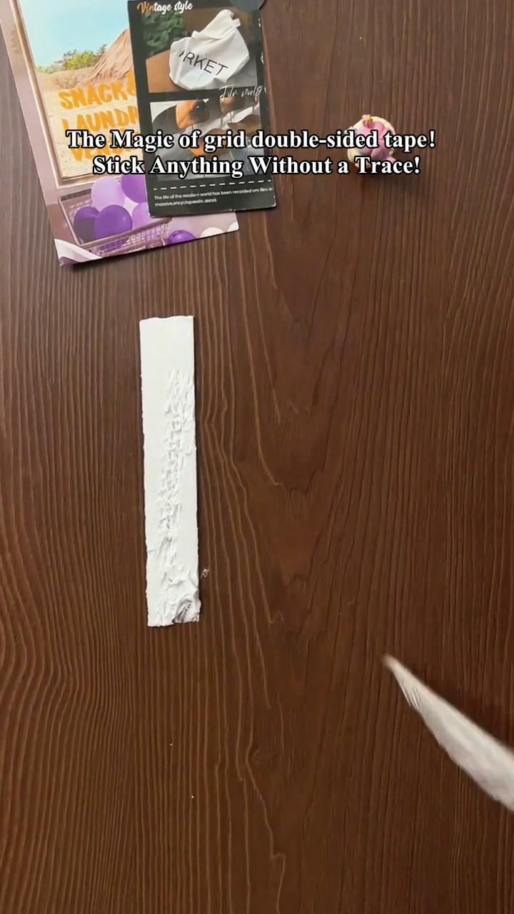 Heavy-Duty Grid Tape: Ultra Hold, Zero Wall Damage
