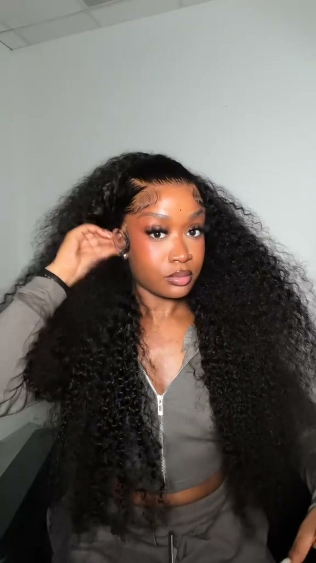 Watch the Curls Come Alive