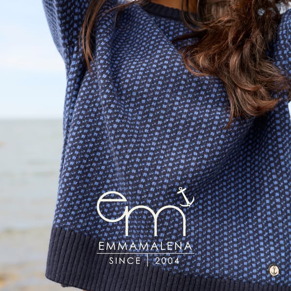 Olga Stickad Navy - emmamalena