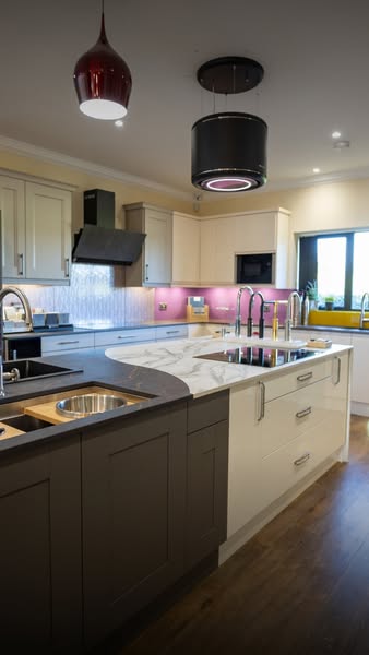 Visit Our Kitchen Studio