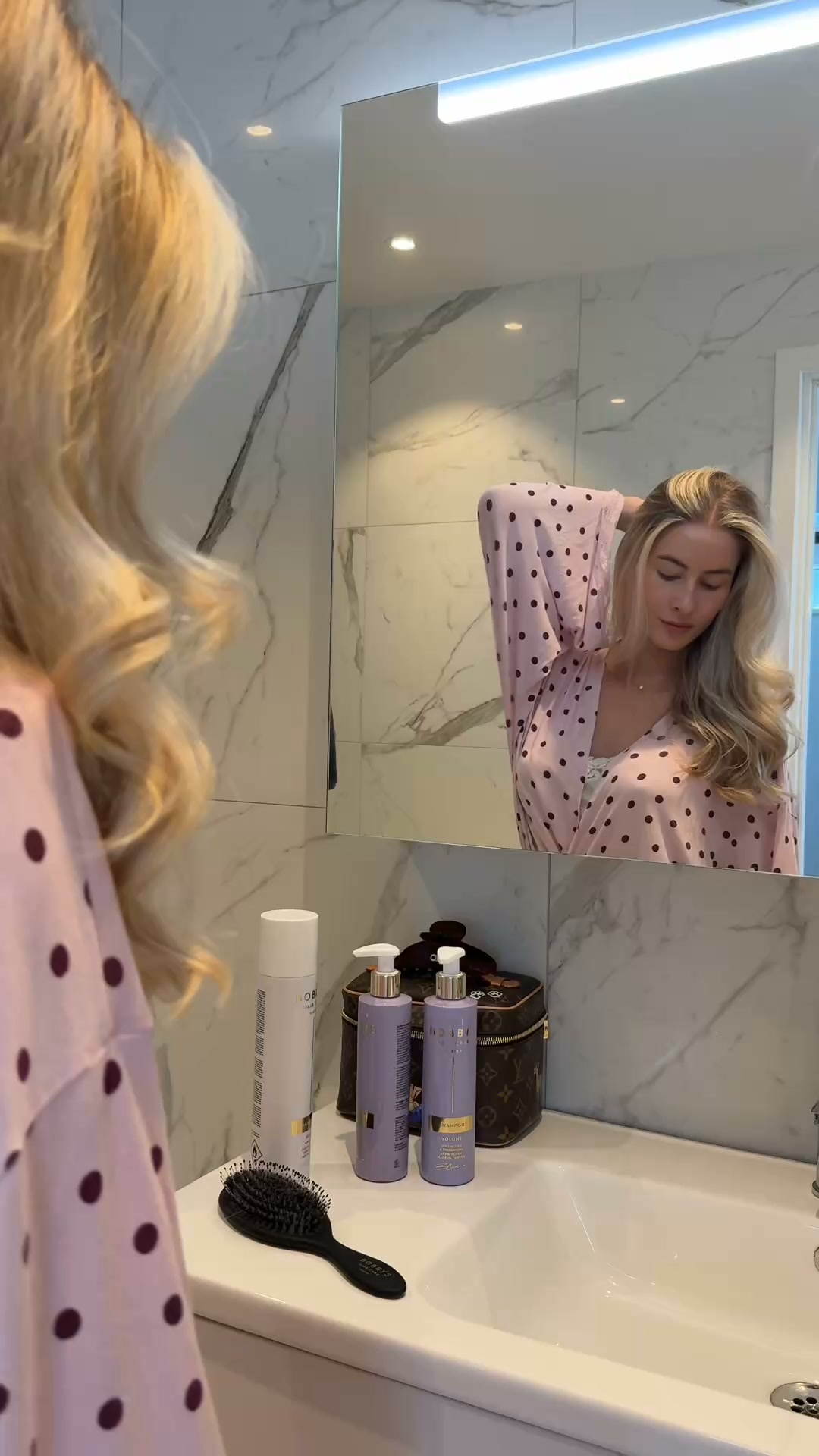 Anúncio de Bobbys Hair Care EU
