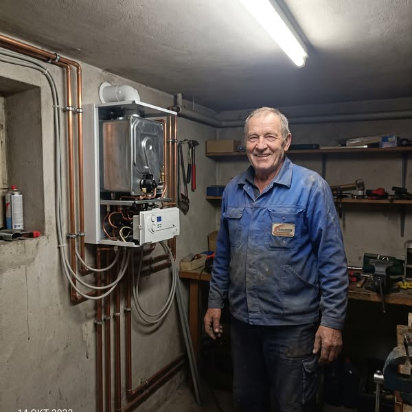 Dag drie stond hij met de doos in zijn handen
