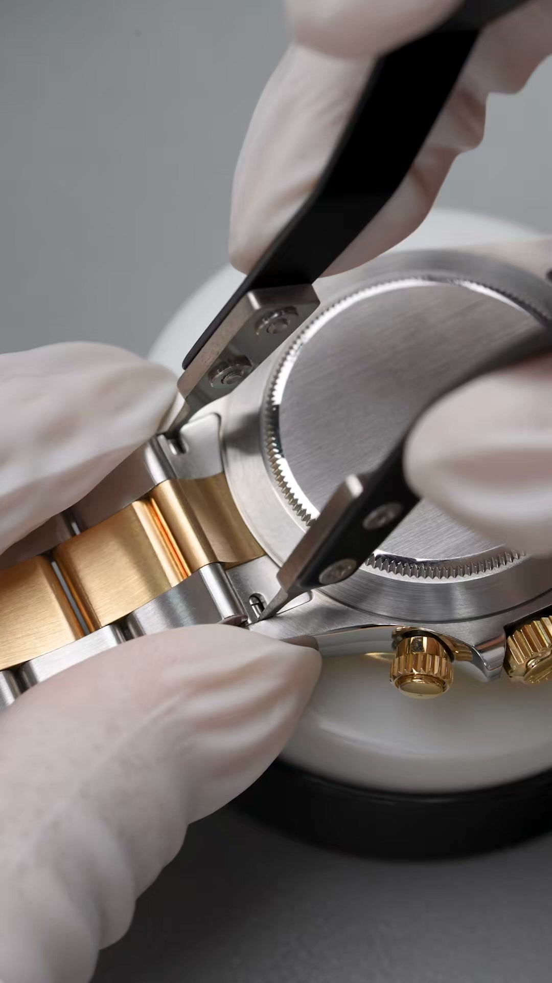 Anúncio de ApexHorology