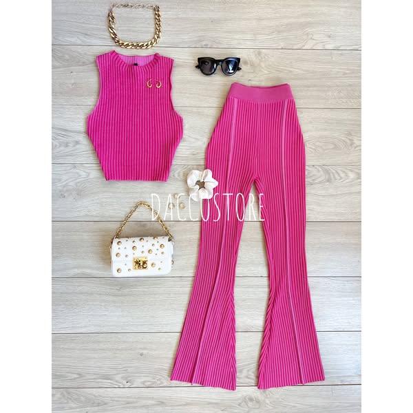 Conjunto Top e Calça boca de sino